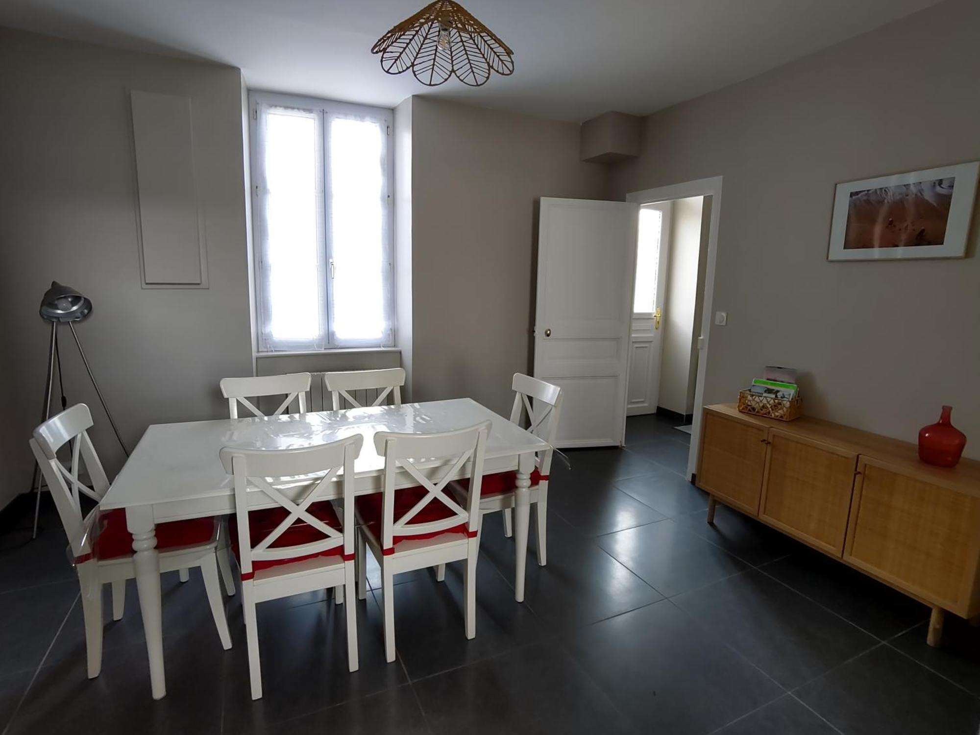 Appartement 63 M2, Proche Des Plages Et Des Commerces Prefailles Exterior photo